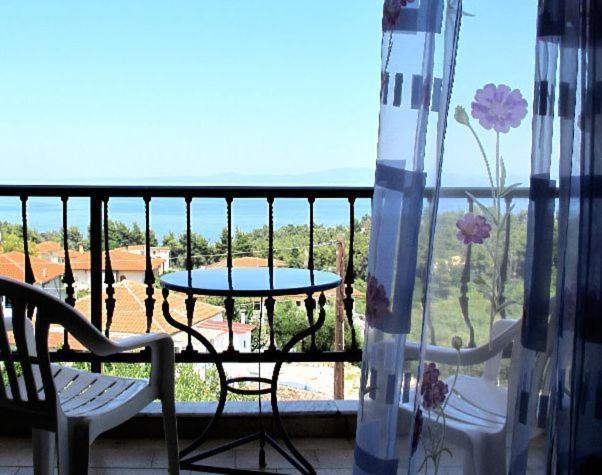 Skentos Hotel Kриопиги Екстериор снимка