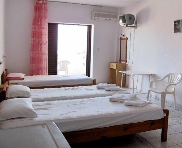 Skentos Hotel Kриопиги Екстериор снимка