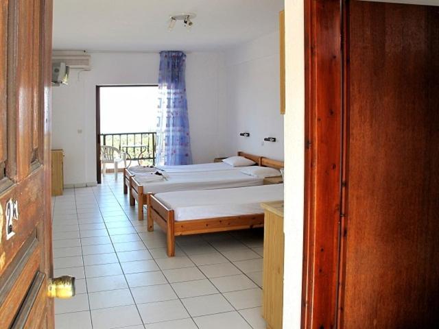 Skentos Hotel Kриопиги Екстериор снимка