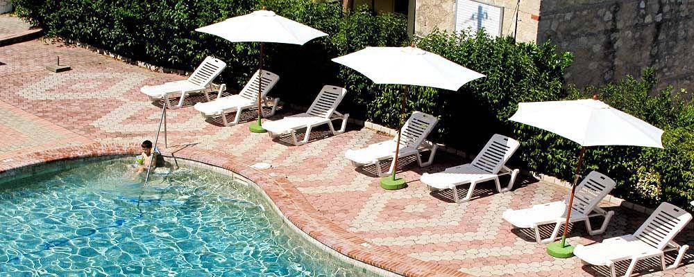 Skentos Hotel Kриопиги Екстериор снимка